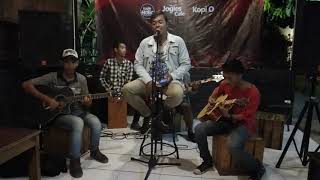 Download Lagu Tak Butuh - Happy Ending Ska Cover Frenta Rasta MP3