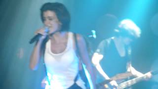 JENIFER- CONCERT LIVE A SAINT AMAND LES EAUX- "RESISTE"