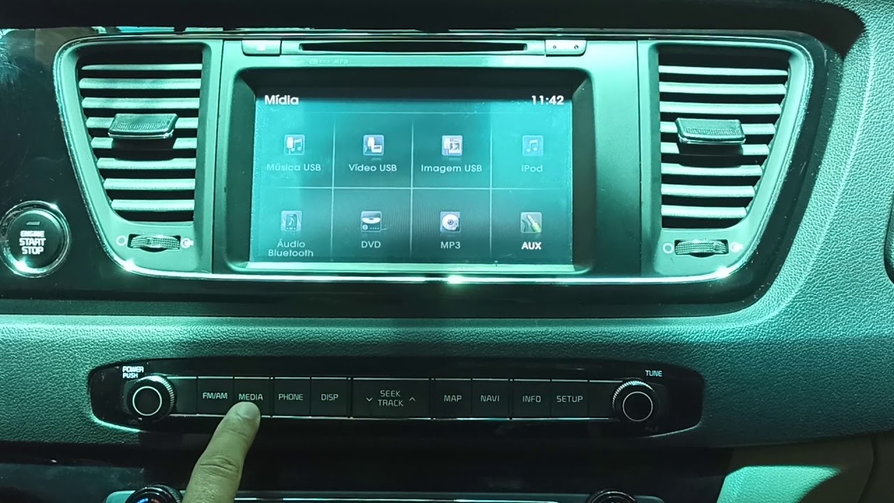 Carnival 2019 - Instalação TVHD + Espelhamento sem fio - ArtsomAuto