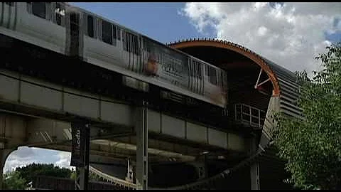 CTA Green Line IIT Tube - Feb. 2011 - Connections - Chicago Transit Authority