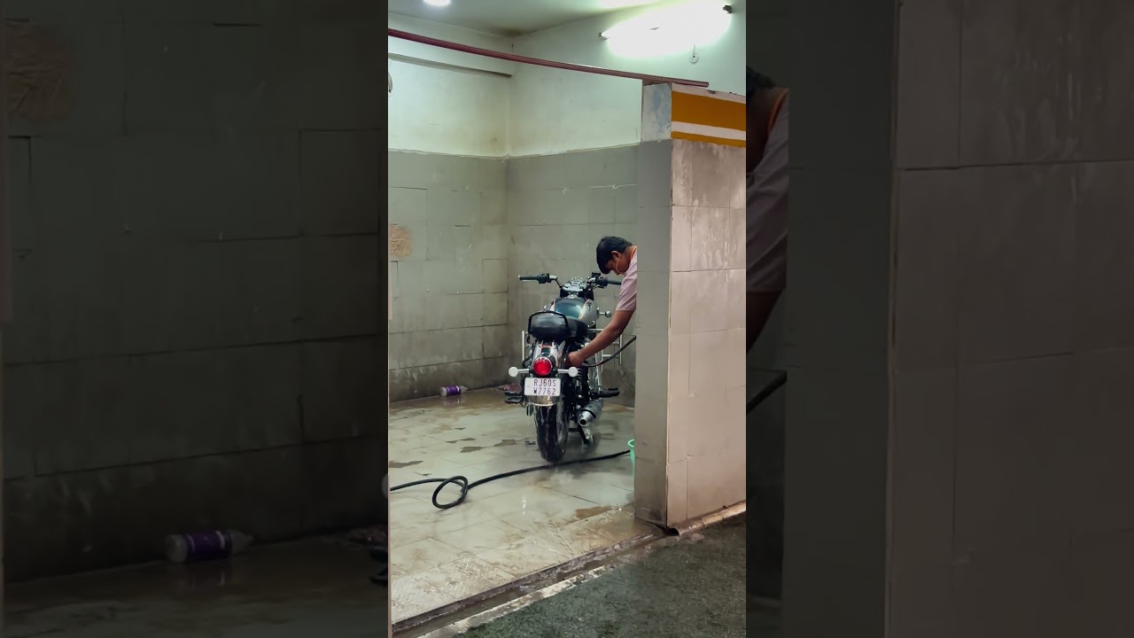 1st Service Royal Enfield Classic 350 Emerald Green 2025  