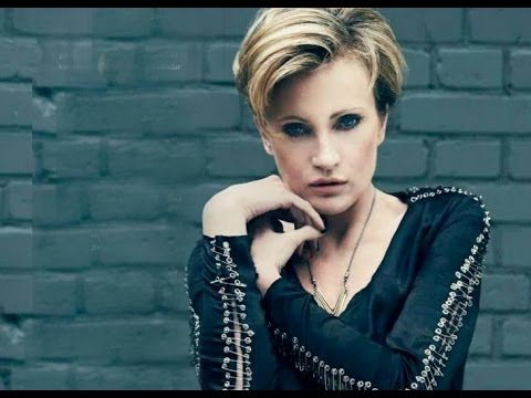 რამ დაღალა პატრისია კაასი - \"კაასი მღერის პიაფს\"