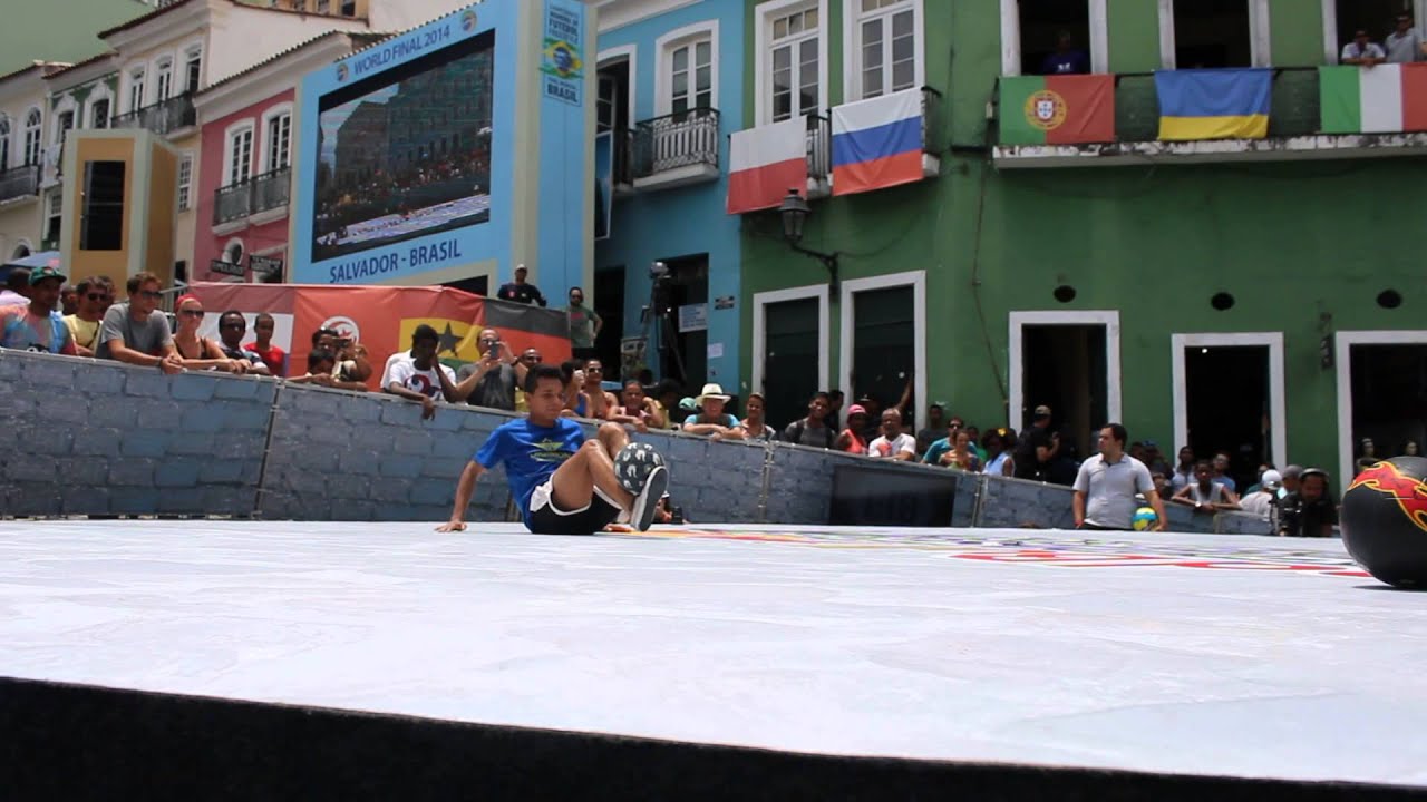 Soufiane Bencok Red Bull Street Style - YouTube