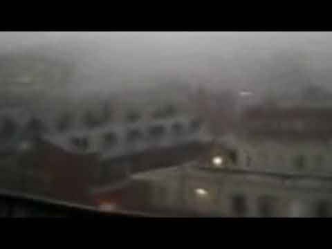 Tornado Sirens in Downtown Chicago! In Content Aware Scale