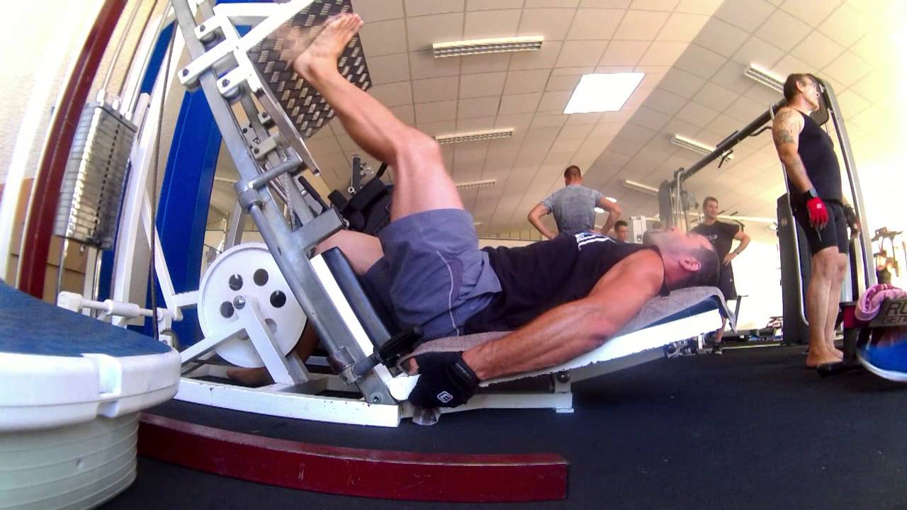 Sporting Club St Aigulin: Ce que vous ne verrez jamais dans une viédo de Muscu