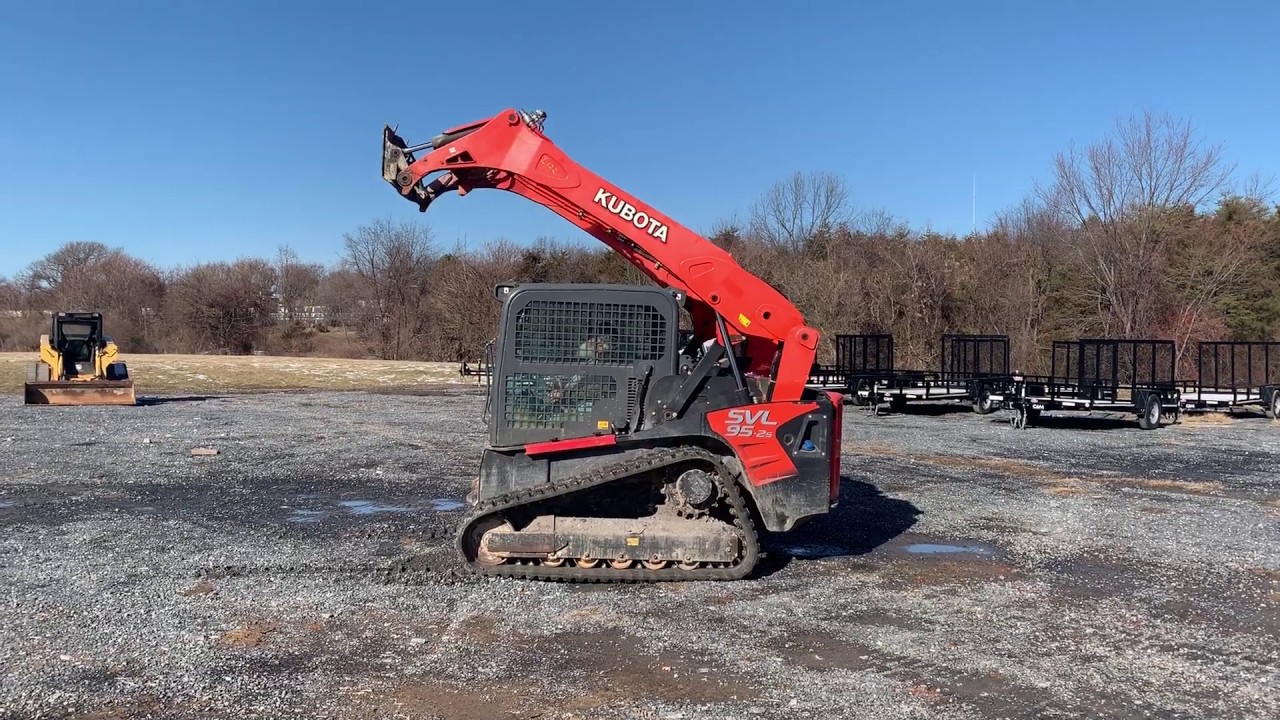 Kubota SVL 95-2s Track Skid Steer - YouTube
