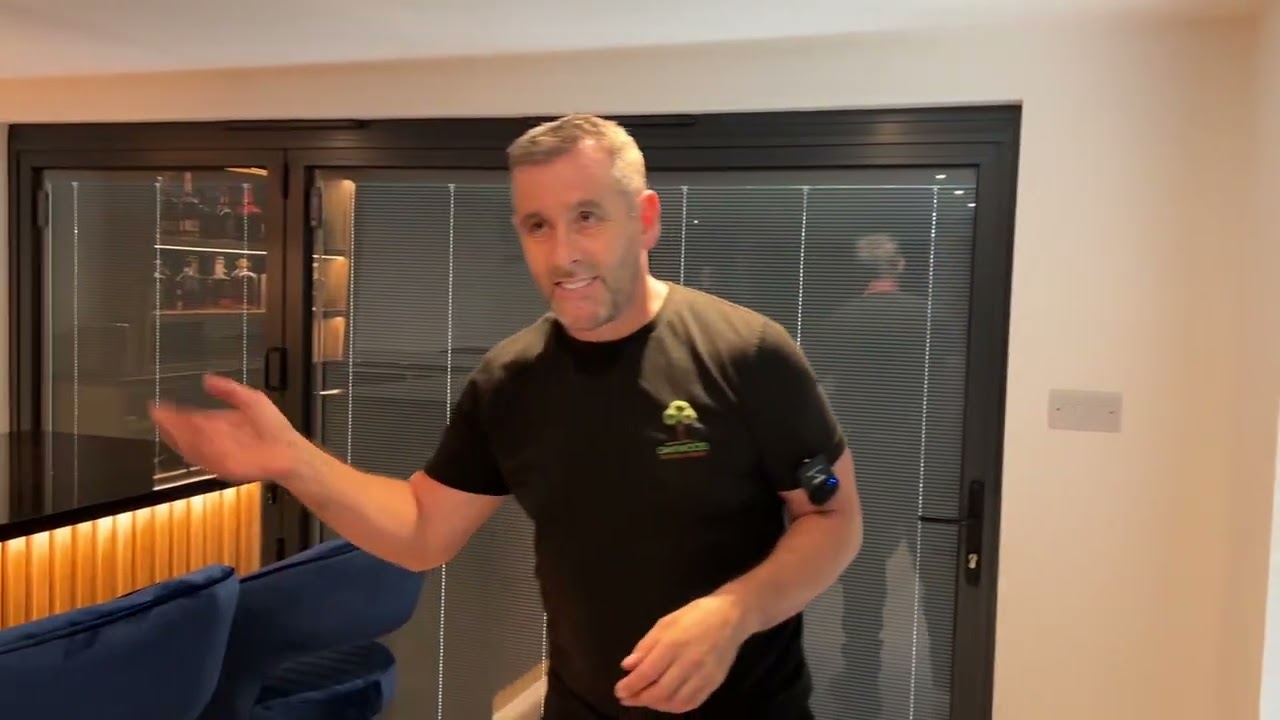 The best garden room on the internet! with a bar you'll love!!