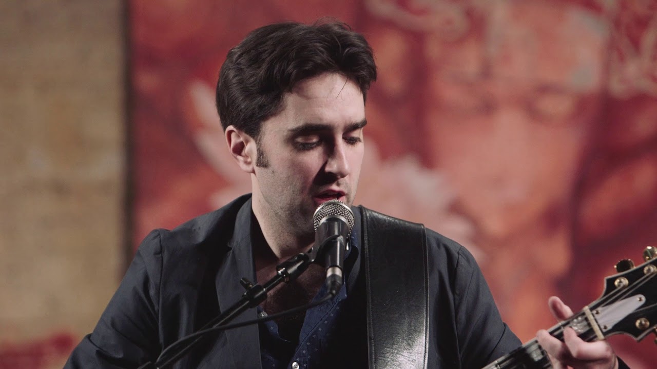 Solo Jazz Guitar & Vocals - Andy Pratt - The Gypsy