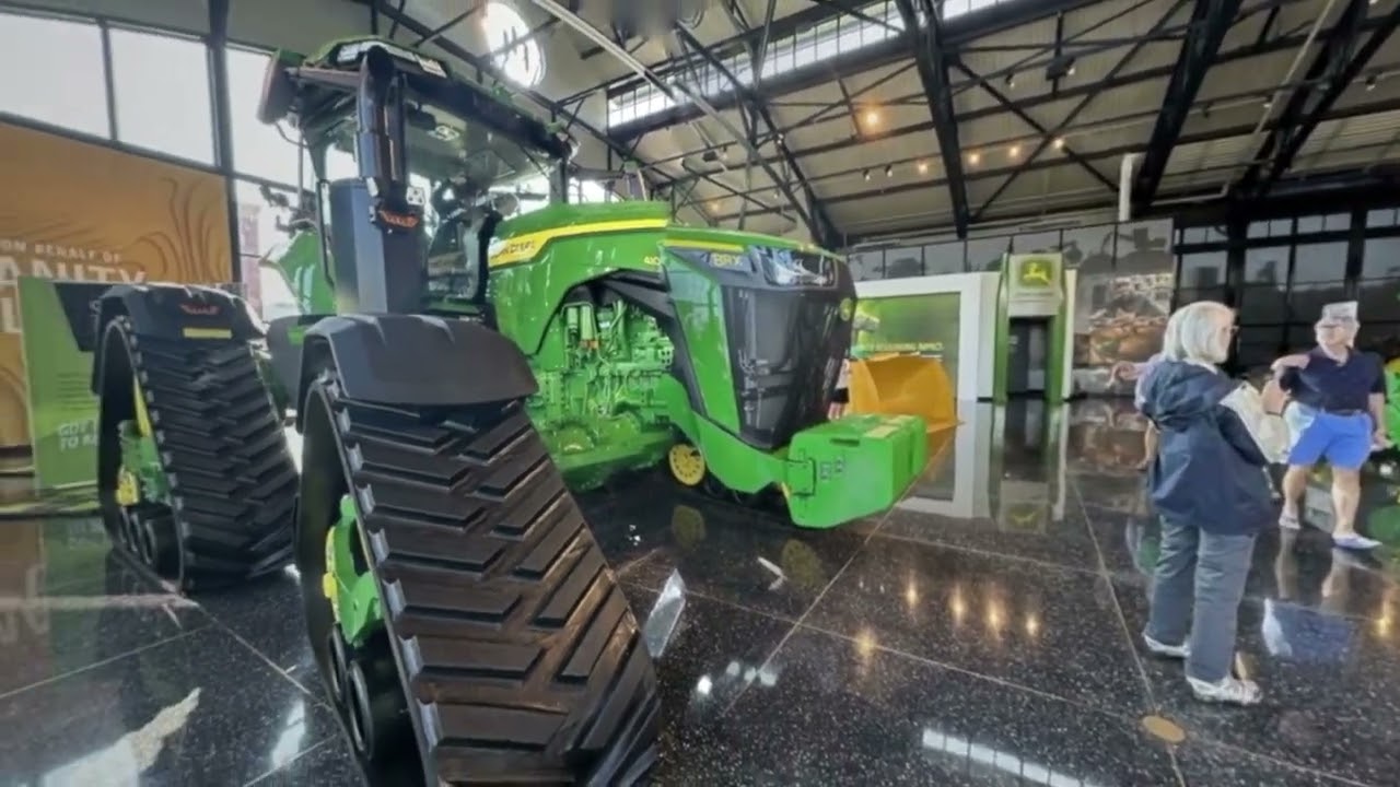 Review of the Viking Mississippi River Boat. 