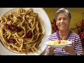 Enjoy Maria's garlic, chili pepper & olive oil dressed 'sthridhlja' pasta! | Pasta Grannies