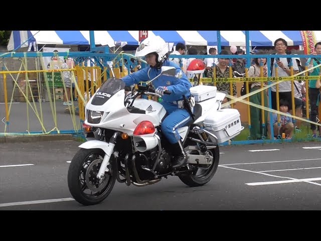 デモ走行 Police 白バイ隊員 千葉県警女性白バイ隊員の超絶テク 18 09 23 Youtube デモ走行 Police 白バイ隊員 千葉県警女性白バイ隊員の超絶テク 18 09 23 Youtube
