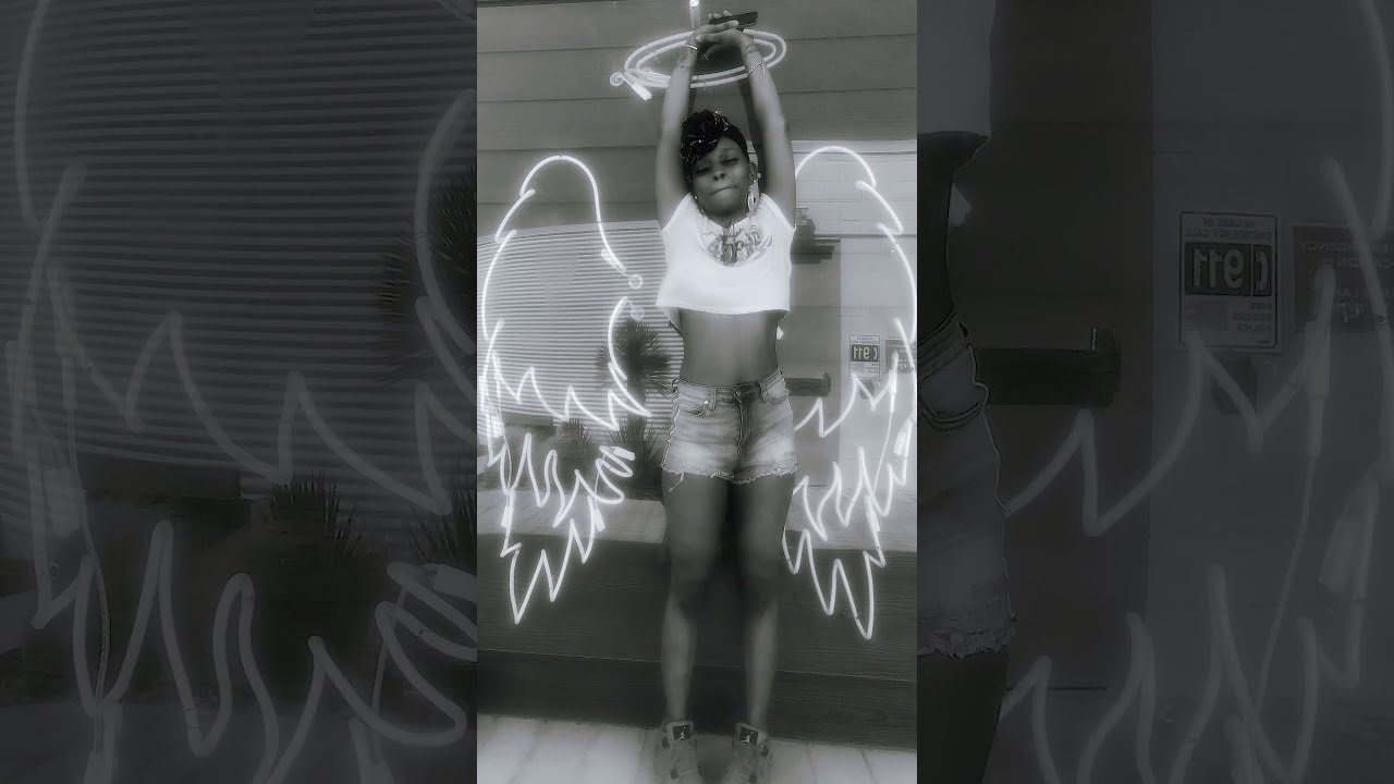 MARIXA ON THE ROOF (Vertical Reel)