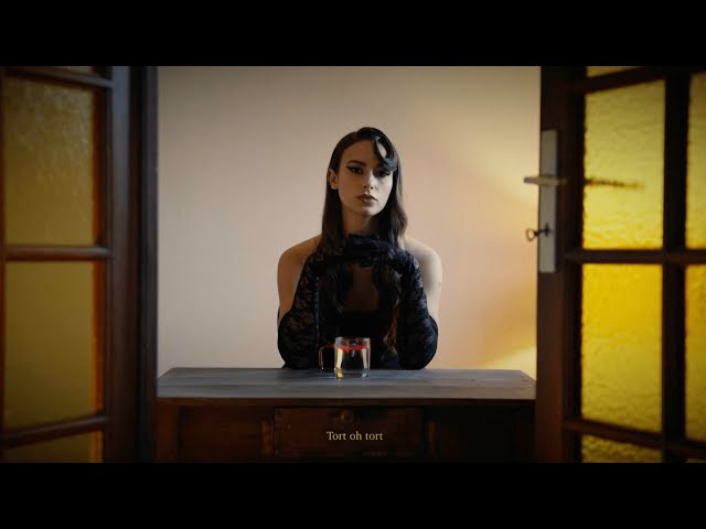Gisèle - Amina (Lyrics video)