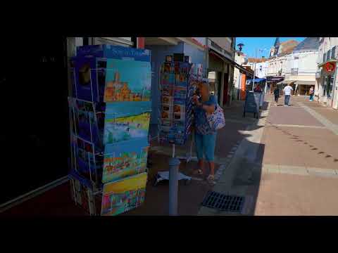 [4K HDR] Walking in rue des Halles, Fouras, Charente Maritime, FRANCE