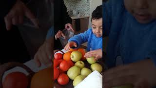 Bugun bize misafir  gelmis. Hos gelmis