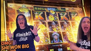 Celebrity LUCKIEST DRAGON LINK at Hard Rock Hollywood Casino? 🐉💸 Net Worth