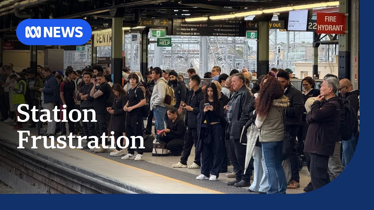 Commuter chaos continues for Sydney train passengers | ABC News - YouTube