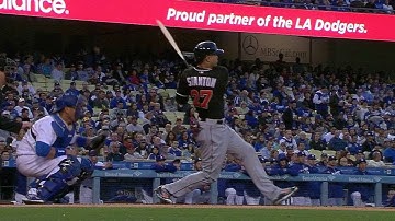 MIA@LAD: Stanton breaks bat, drives in Gordon