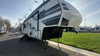 Download Lagu Een verbluffend lichtgewicht fifth wheel MP3