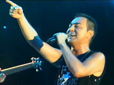 موزیک ویدیو سردار اورتاچ اسمی لازم دئیل Serdar Ortac İsmi Lazım Değil