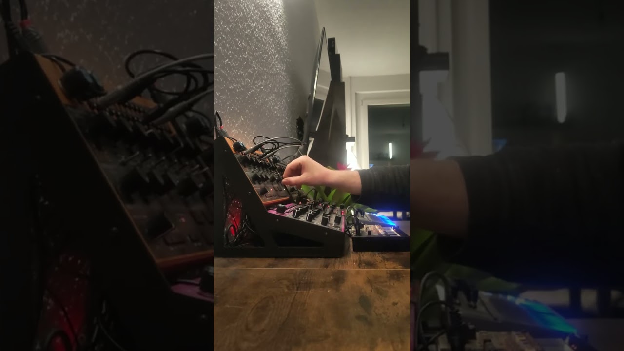 Ambient Jam (Behringer Crave, Behringer Spice and Korg Volca Drum)