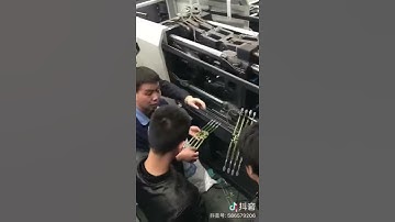 Two color toothbrush injection molding automatic with robot