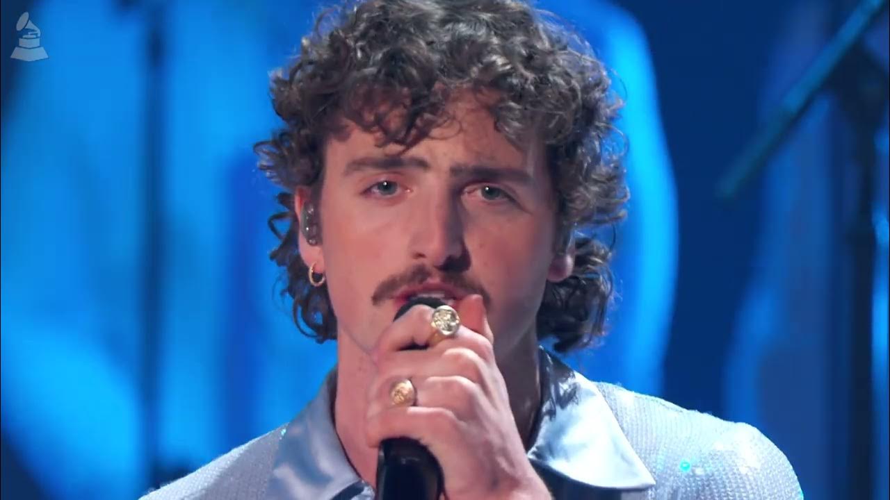Benson boone beautiful things мем с котом Benson Boone - Beautiful Things (Live from the 67th GRAMMY Awards) - YouTube