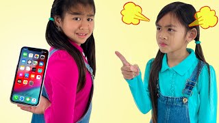 Jannie and Charlotte Pretend Play with No Phone Distractions | Fun Kids Games and Activities screenshot 2