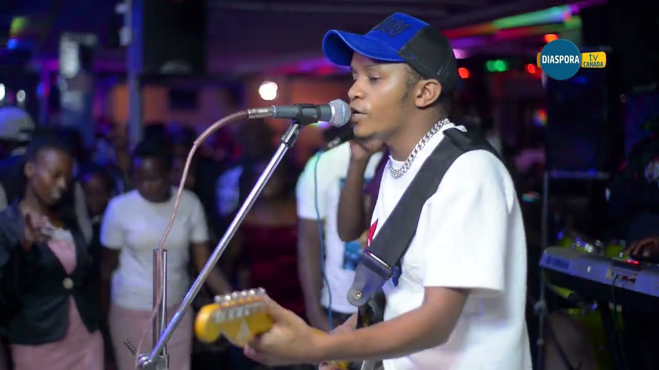 SALIM YOUNG (Kanyudo) SINGING FAVOUR YA GAI