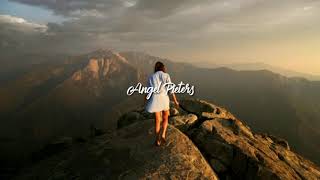 Lirik Lagu Angel Pieters - Hati Ini Rumah Mu