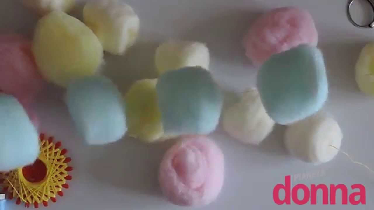 Lavoretti Di Natale Con Il Cotone.Ghirlande Con Le Palline Di Cotone Colorato Tutorial Youtube