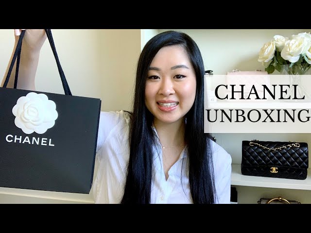 CHANEL 19 PHONE AND CARD HOLDER UNBOXING 