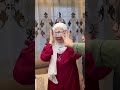 كأنها شايفة المقاديد 