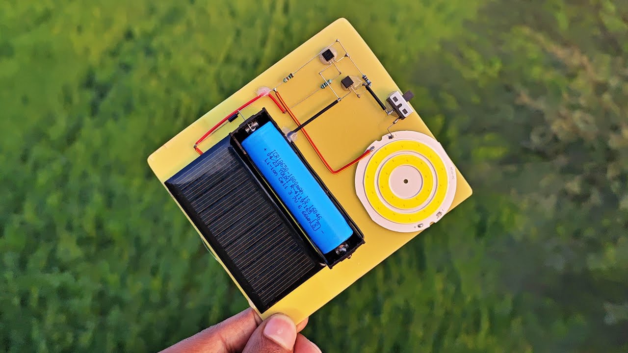 Sun Powered Saviour : Auto Turn On At Night Street Light