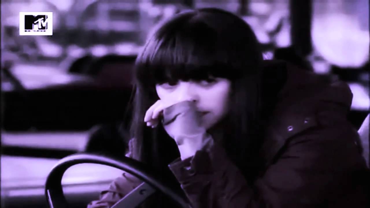 pia y valentina - shattered