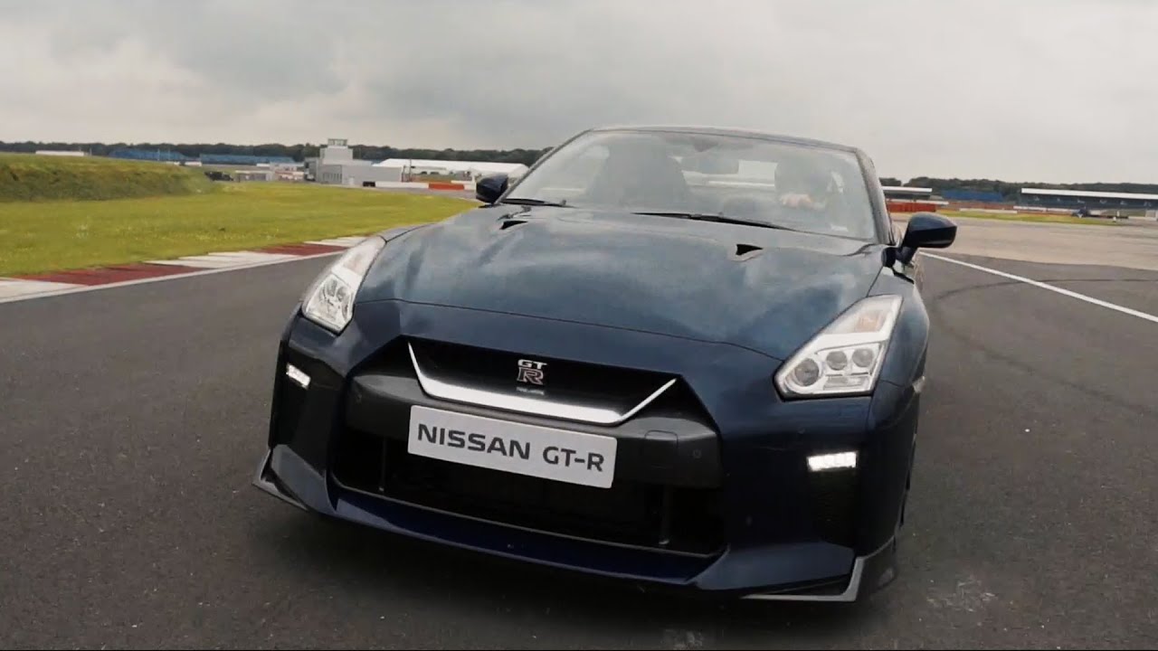 Nissan: GTR vs Drone - YouTube