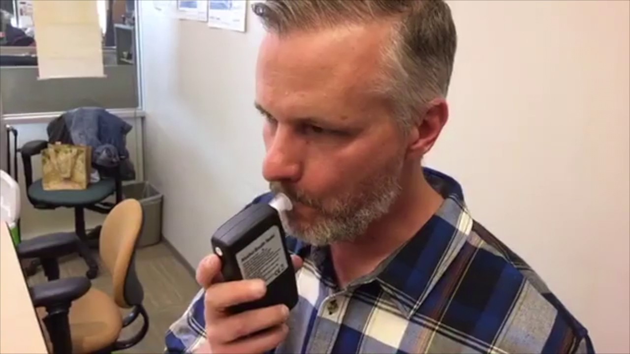 The Tribune's Robert Gehrke gets legally drunk