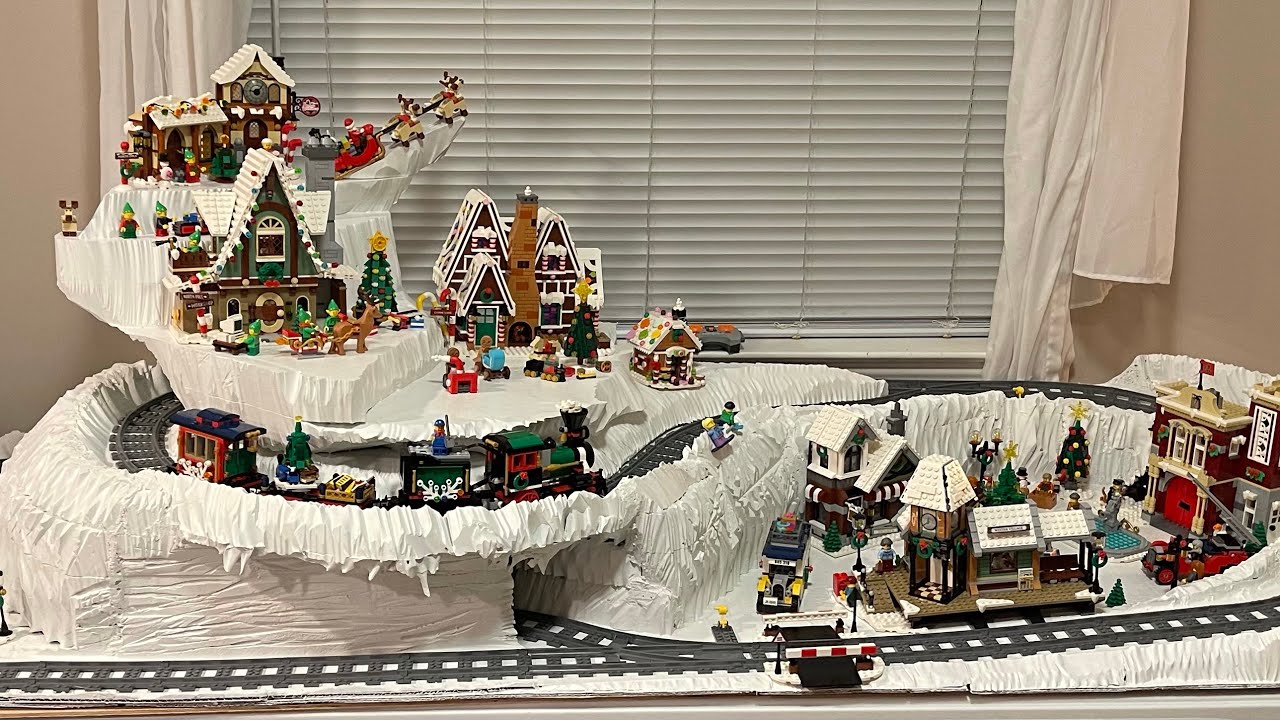 LEGO Christmas Window  Lego christmas, Lego winter, Cool christmas trees