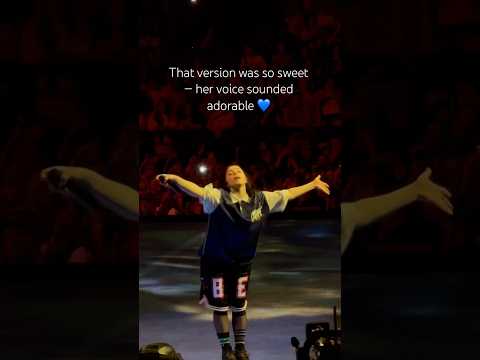 Billie Eilish Singing BIRDS OF A FEATHER In Paris N1 Of Hitmehardandsofttour Billieeilish