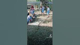 Senin 18 April 2022