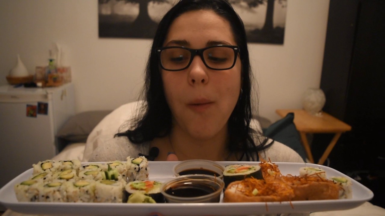 ASMR FRANÇAIS/FRENCH ASMR:SUSHIS + MÉGA ANNONCEMENT