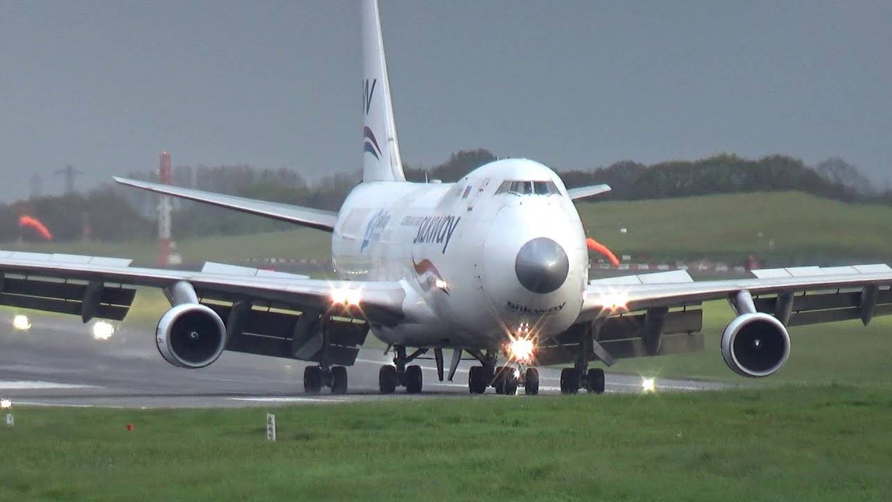 Birmingham Airport (BHX) 11 - Arrivals and Departures