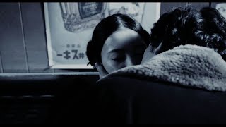 安藤政信演じる上原、宮本茉由に突然の激しいキス！　映画『鳩のごとく　蛇のごとく　斜陽』