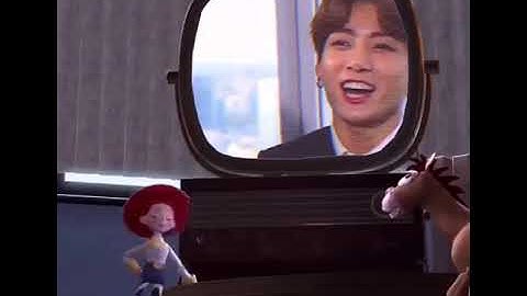 videos(mostly bts)saved to my phone with no context