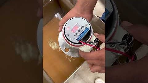 RF admittance level switch with two relay contact output