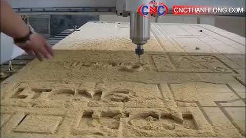 Máy CNC 1325 chuyên cắt quảng cáo nội thất, vách ngăn