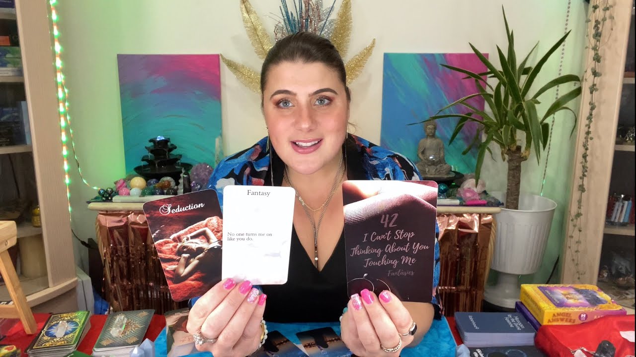 AQUARIUS ♒️NO ONE TURNS THEM ON LIKE YOU DO🔥FANTASIES ABOUT YOU🌹😏NOV 15-21 2020 LOVE TAROT