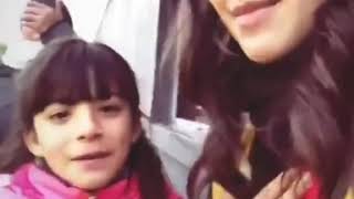 Maia Reficco cantando No Voy A Cambiar con Fan