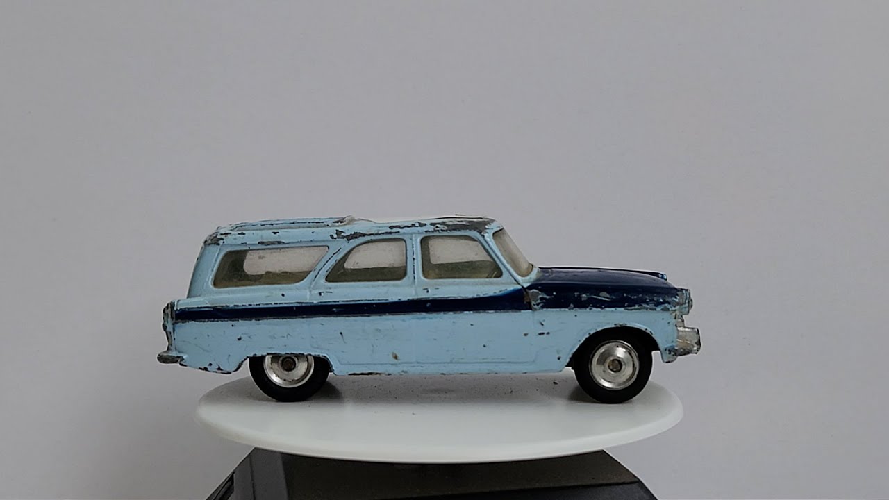 CORGI Restoration No.424 Ford Zephyr 1962 - YouTube
