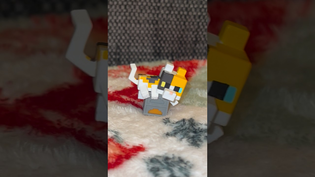 Распаковка загадочного яйца в режиме Mini Mode из Minecraft 